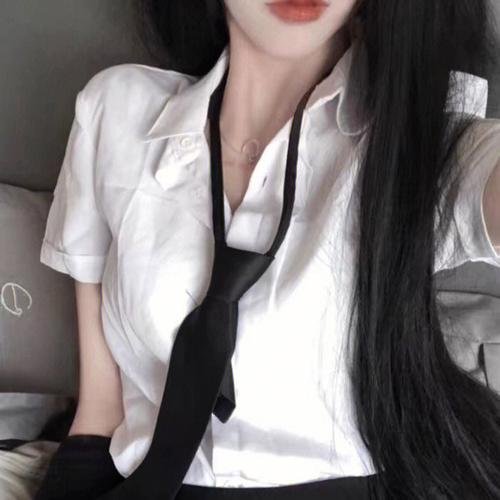 只能爱一个
